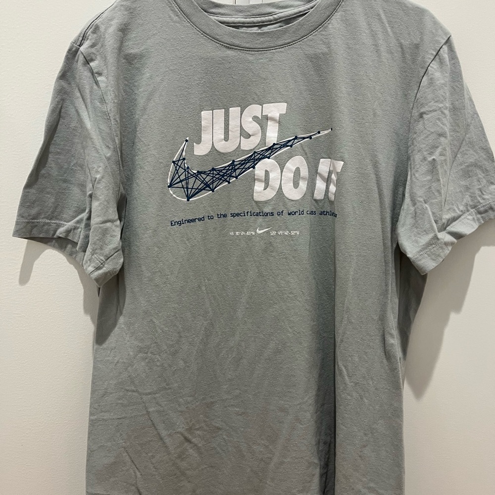 Nike Gray Short Sleeve Tee Just Do It